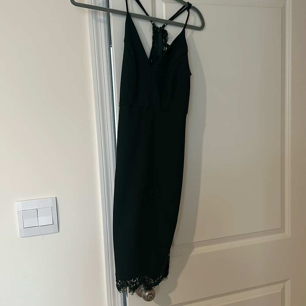 Lulus green with lace dress